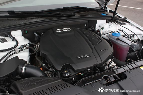 2015款奥迪A4L到店实拍