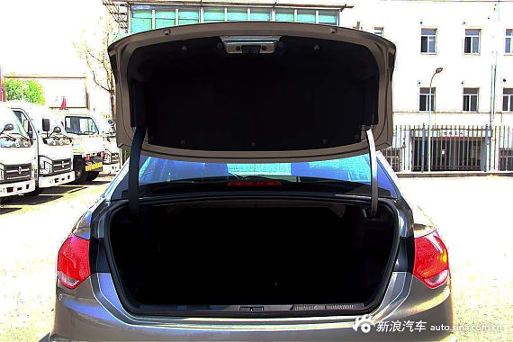 2014款雪铁龙C4L 1.8L自动智驱版劲智型到店实拍