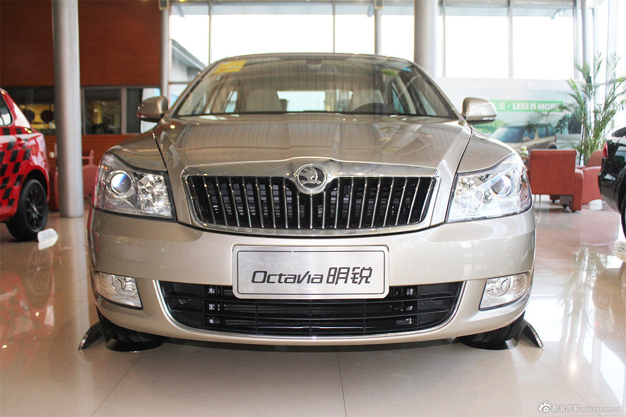 2014款上海大众斯柯达明锐1.6l自动逸致版