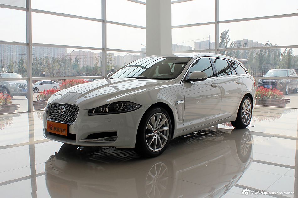 2015款 捷豹XF 2.0T Sportbrake 豪华版 到店实拍