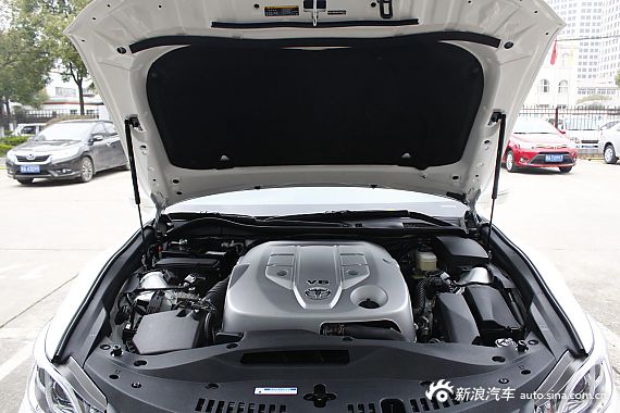 2015款皇冠2.5L自动尊享版