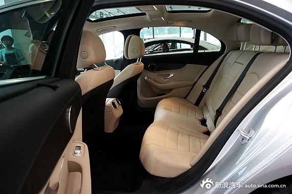 2015款奔驰C级 到店实拍