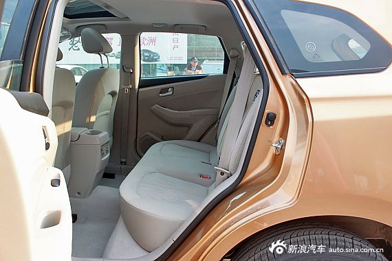 2015款启辰T70到店实拍