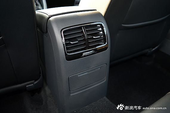 2015款速腾230TSI自动豪华型