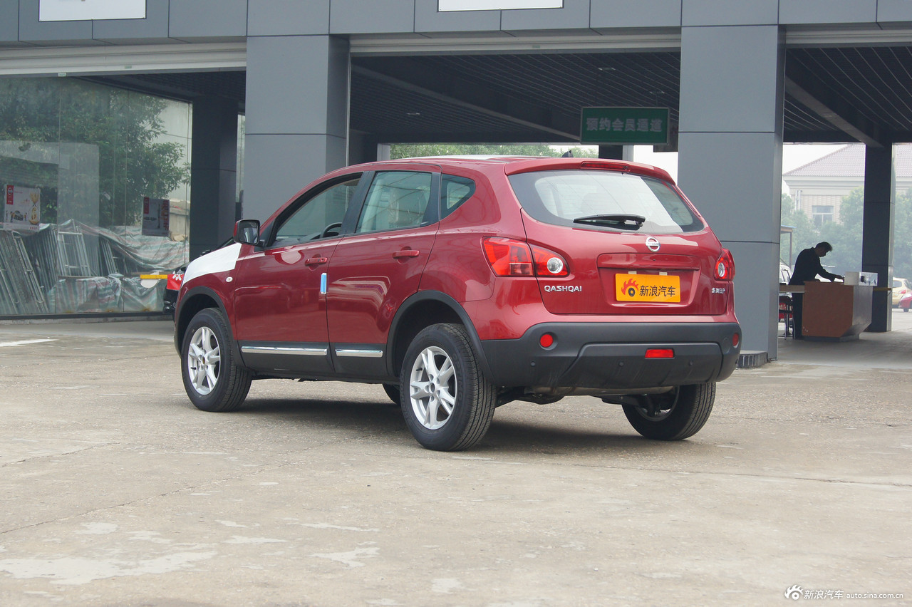 2012款逍客2.0l两驱手动 xl火(拍摄地点:东风日产南京汉虹专营店)