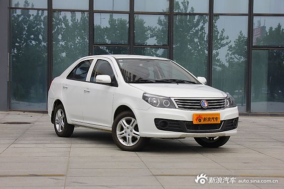 2014款金刚三厢1.5L手动进取型到店实拍