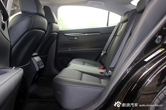 2014款雷克萨斯ES250自动精英型 到店实拍