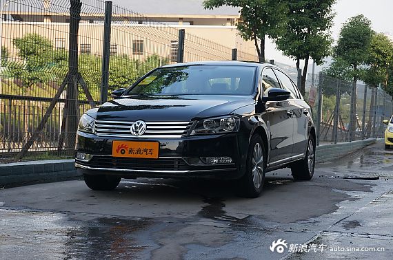 2015款一汽大众迈腾到店实拍