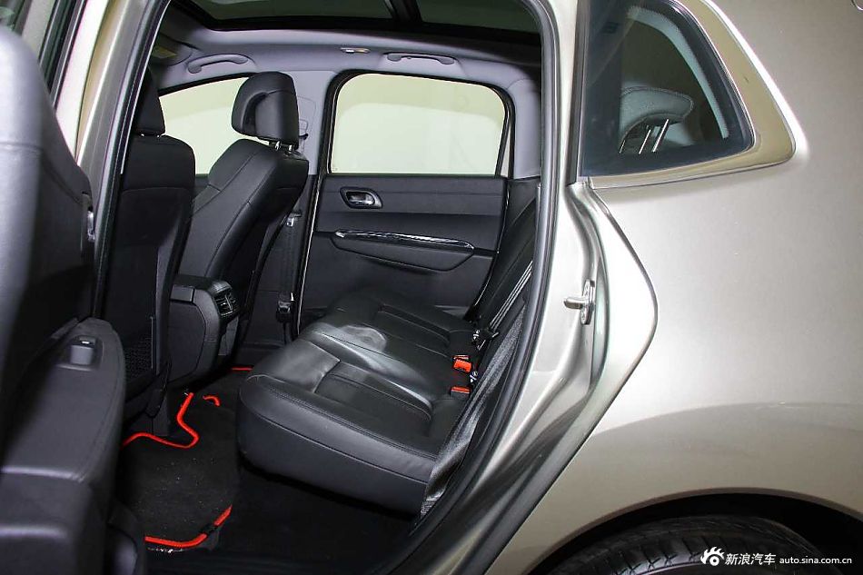 2015款标致3008到店实拍