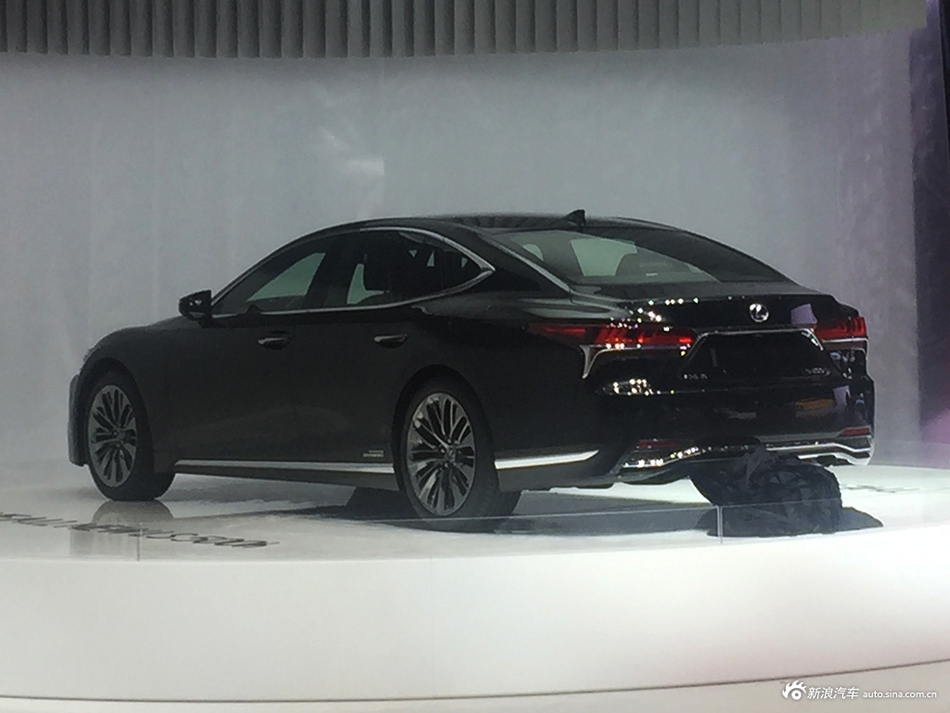 2017日内瓦车展探馆：雷克萨斯LS 500h