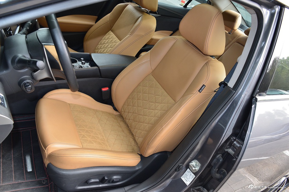 2016款西玛 2.5L自动XV至尊版 钨钢灰