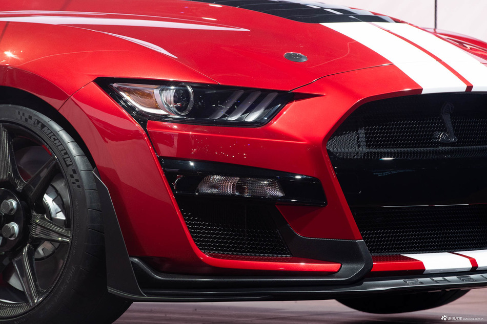 有颜值还有料，内外兼修的福特Mustang最高直降3.16万啦！