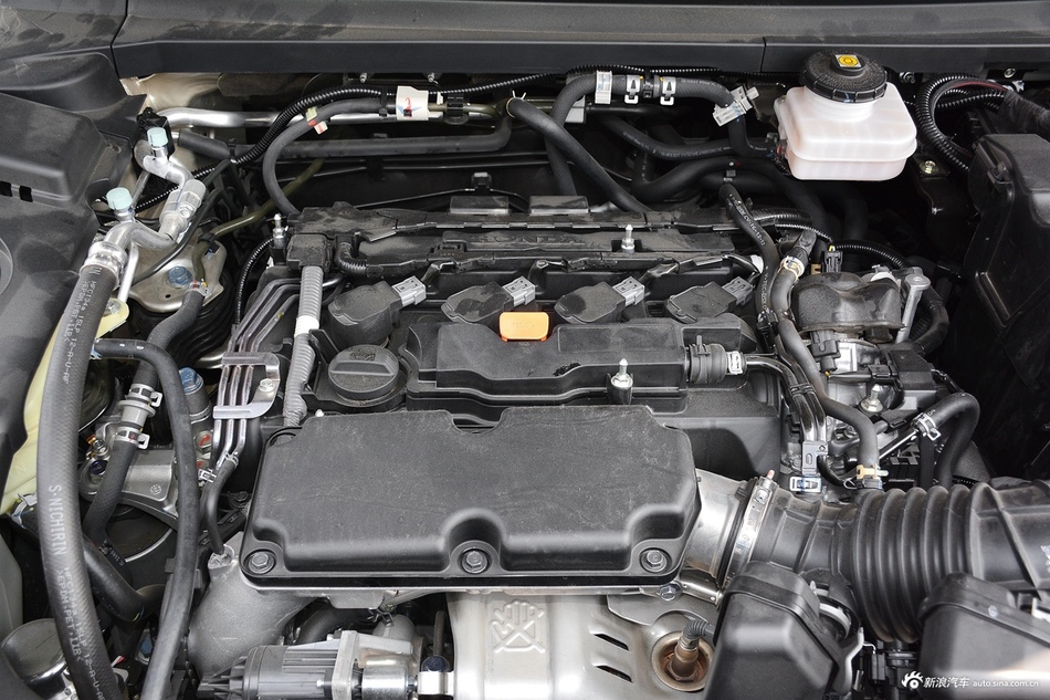 2017款本田UR-V 2.0L 370TURBO自动四驱尊耀版