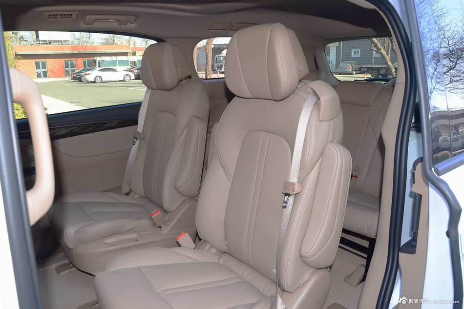 2017款GL8 2.0T自动尊享型