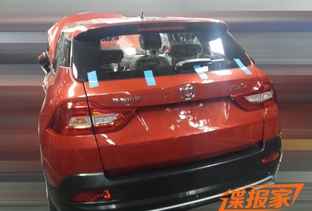 中控配大屏 曝新款华晨中华V3内饰谍照 