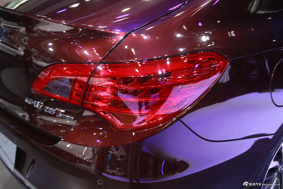 广汽传祺GA6 PHEV