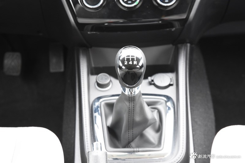 2017款北汽幻速S3