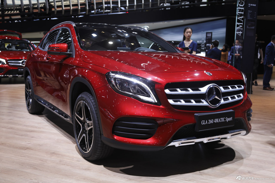 奔驰GLA级