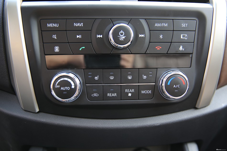 争做丰富内涵帝！比速T5内饰谍照曝光！