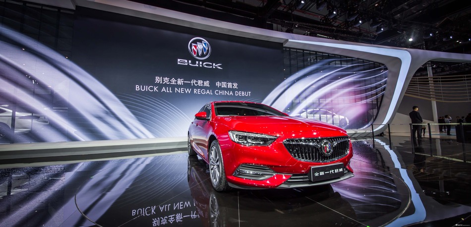 颜值爆表/配9速变速器 全新君威让别克迷尖叫