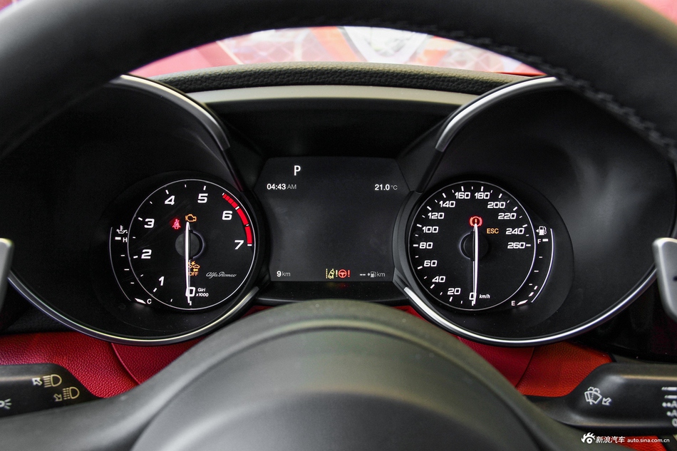 2017款Giulia 2.0L自动280HP Milano上市限量版