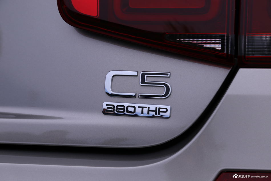 2017款东风雪铁龙C5 顶配版