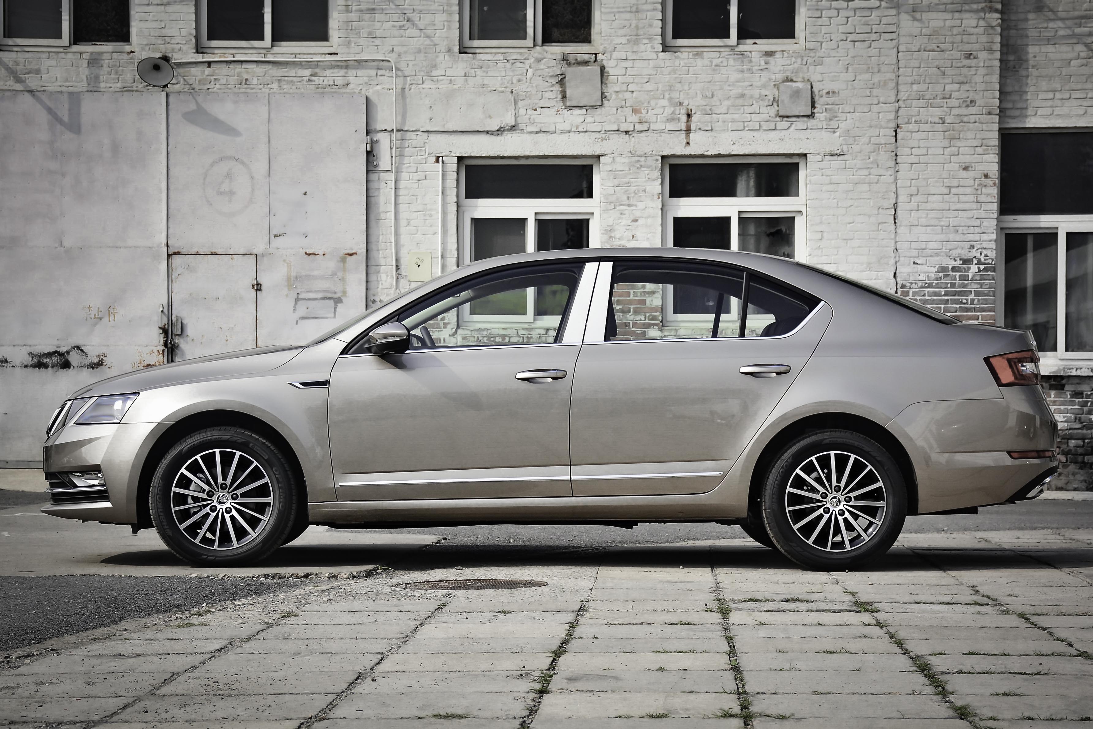 [实拍]新款斯柯达明锐 10万级最值得买的三厢车