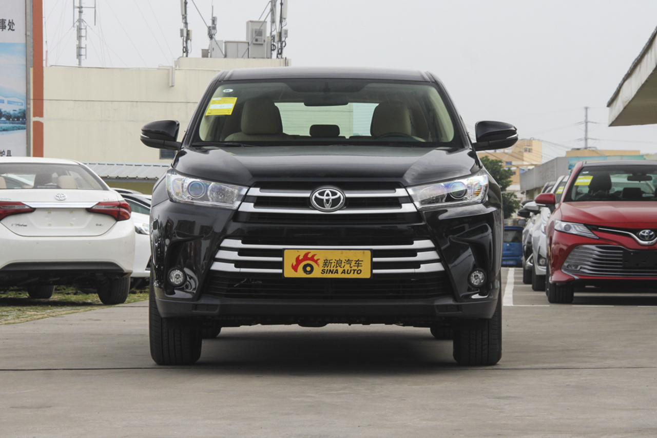 2018款汉兰达2.0t自动两驱精英版7座