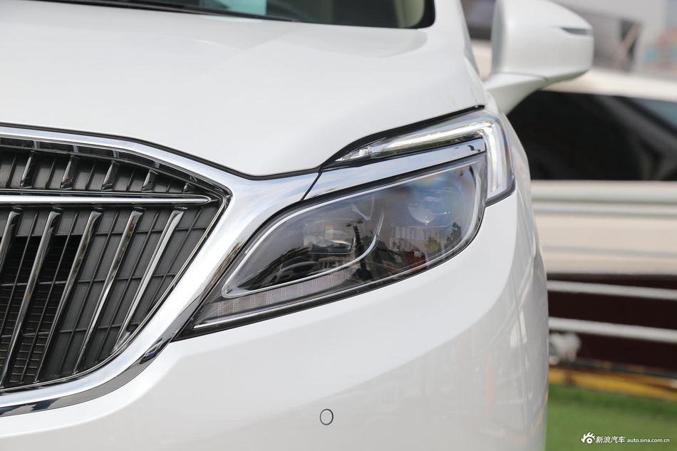 2017款GL8 2.0T自动豪华版