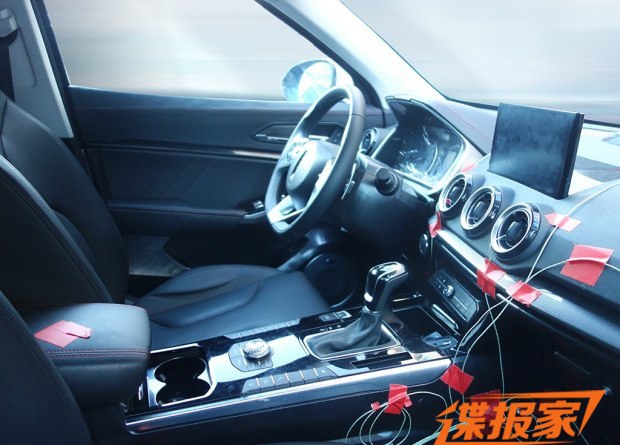 2017年内上市 WEY W02路试车谍照曝光 