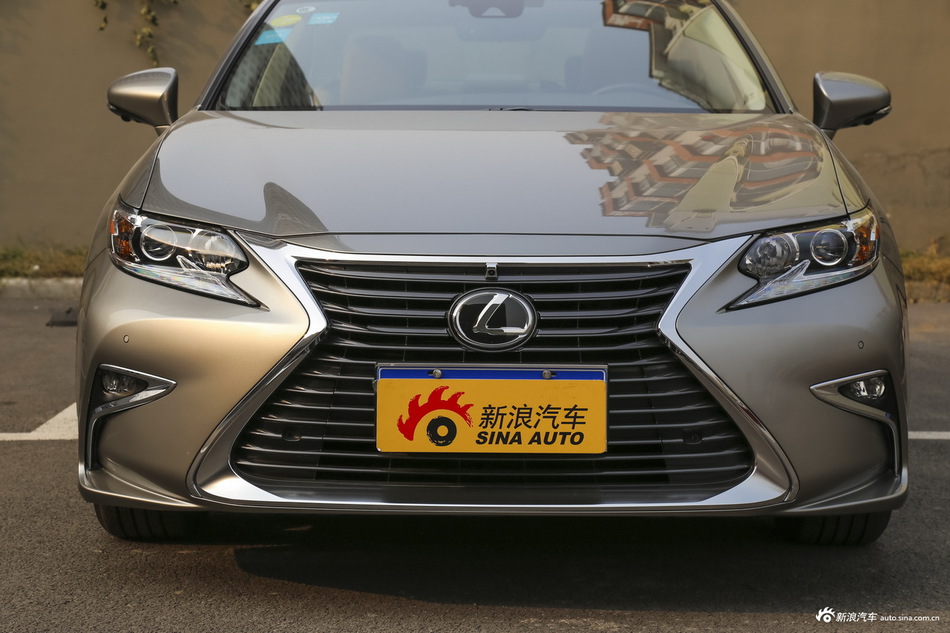 2016款雷克萨斯GS 2.5L自动300h领先版