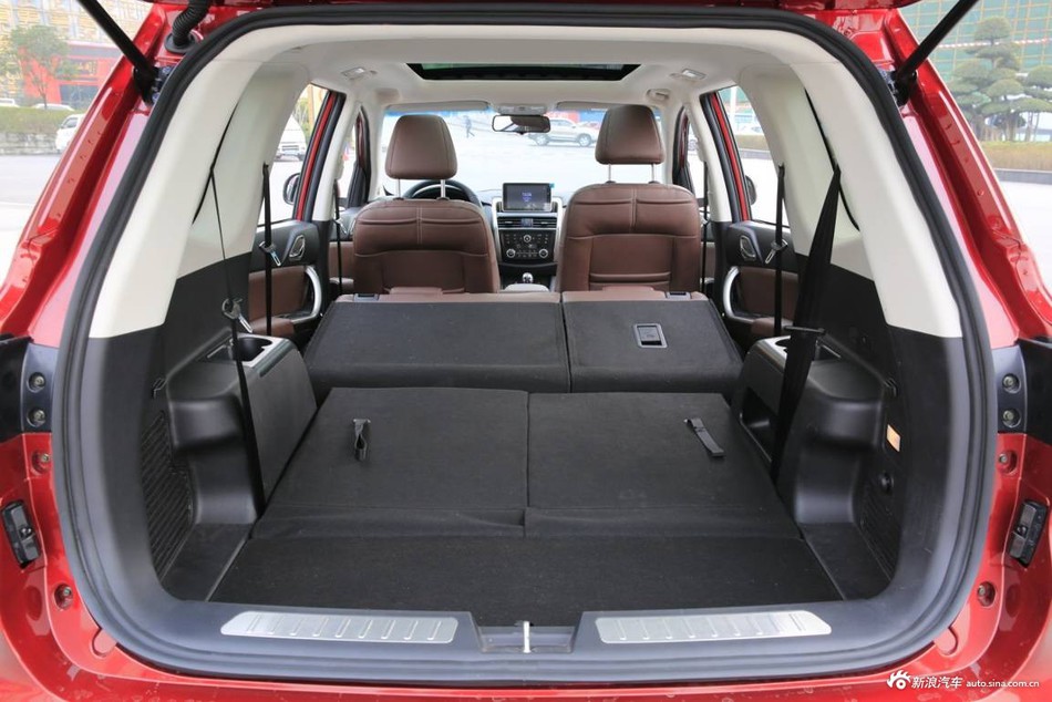 争做丰富内涵帝！比速T5内饰谍照曝光！