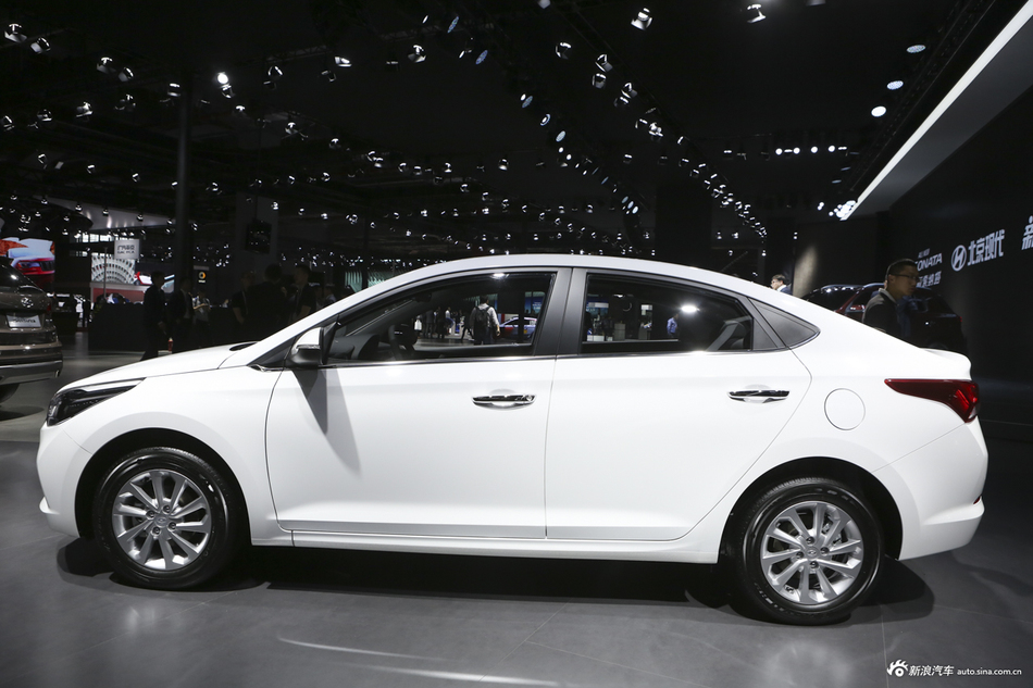 悦纳最高直降158万元新浪购车报名中