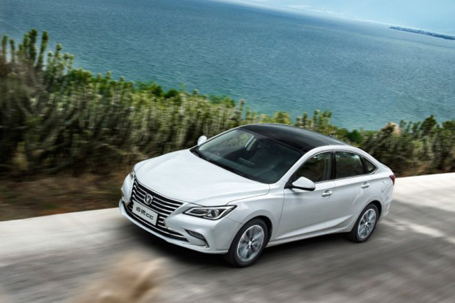 配置很丰富 长安睿骋CC内饰谍照曝光