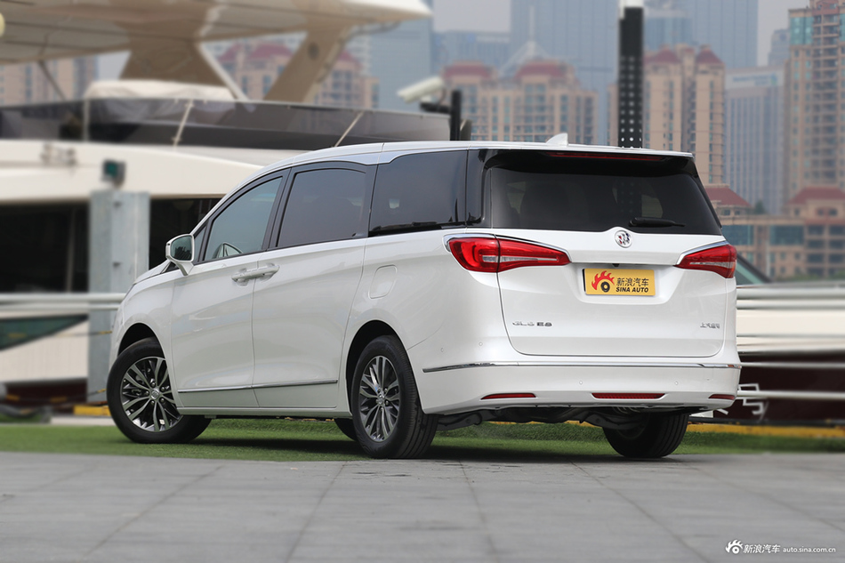 2017款GL8 2.0T自动豪华版