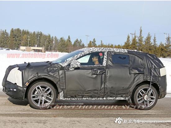 尺寸或看齐宝马X1?凯迪拉克XT3路试谍照