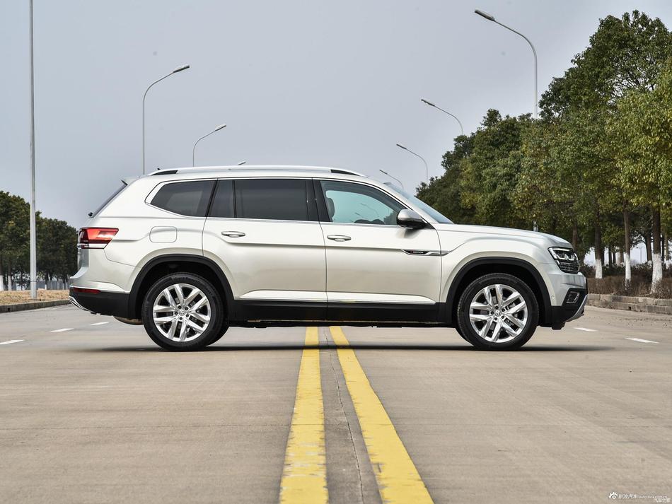 霸气的有点不像一辆大众 超过5米的大家伙