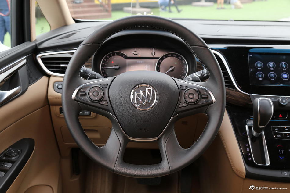 2017款GL8 2.0T自动豪华版