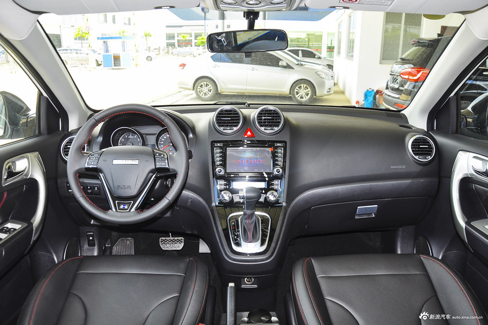 2016款哈弗H6升级版1.5T自动两驱精英型 简约白