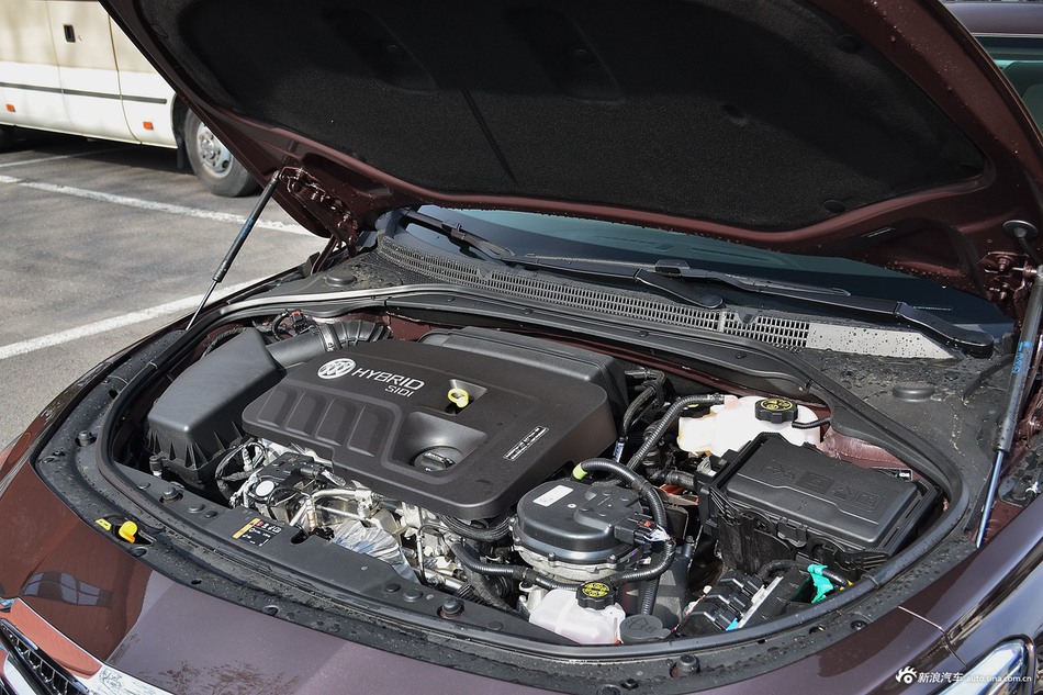 2016款别克君越混动30H 1.8L自动精英型