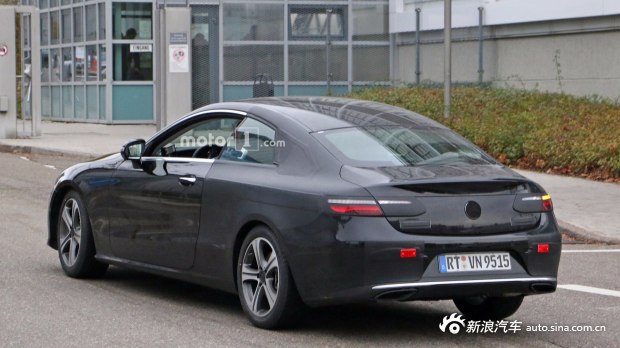 明年1月亮相 曝奔驰新E级Coupe最新谍照