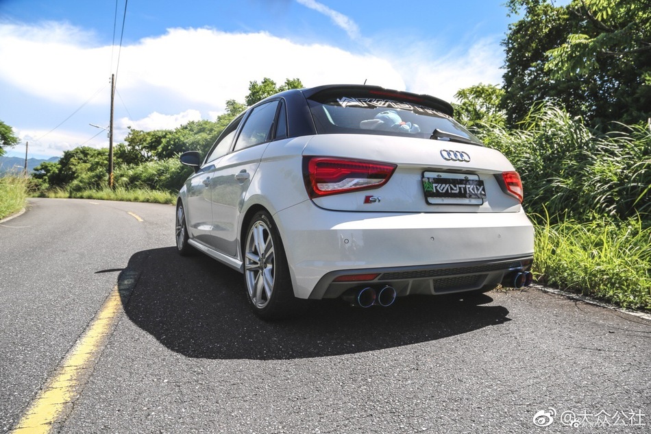 暴力小钢炮! 奥迪s1