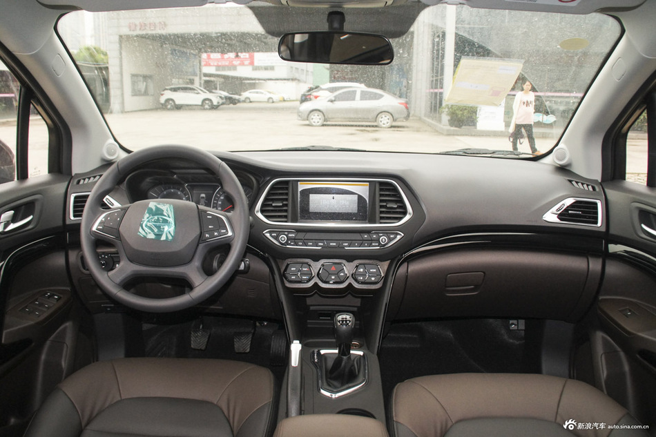 2015款传祺GS4 1.3T手动200T精英版