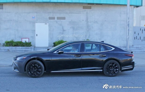 或搭V8双涡轮增压动力 疑似新LS F谍照 