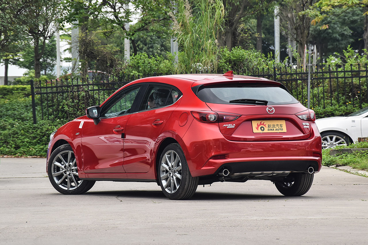 2017款马自达3昂克赛拉 两厢 2.0l 自动豪华型国v