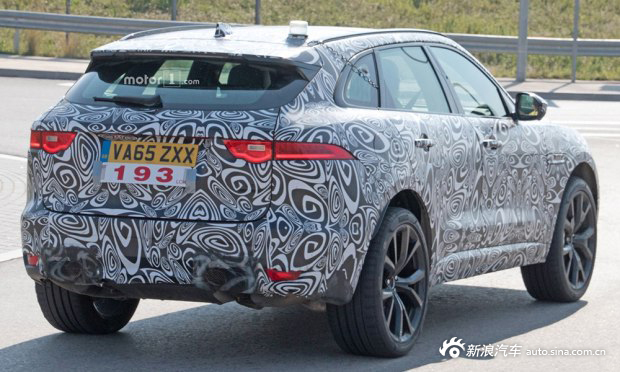 捷豹F-PACE SVR谍照 