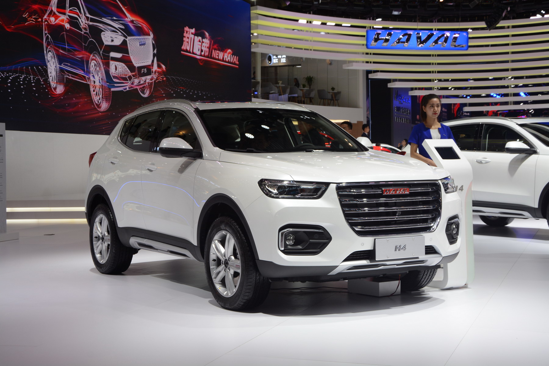 2020款哈弗h4乐享版15tdct劲