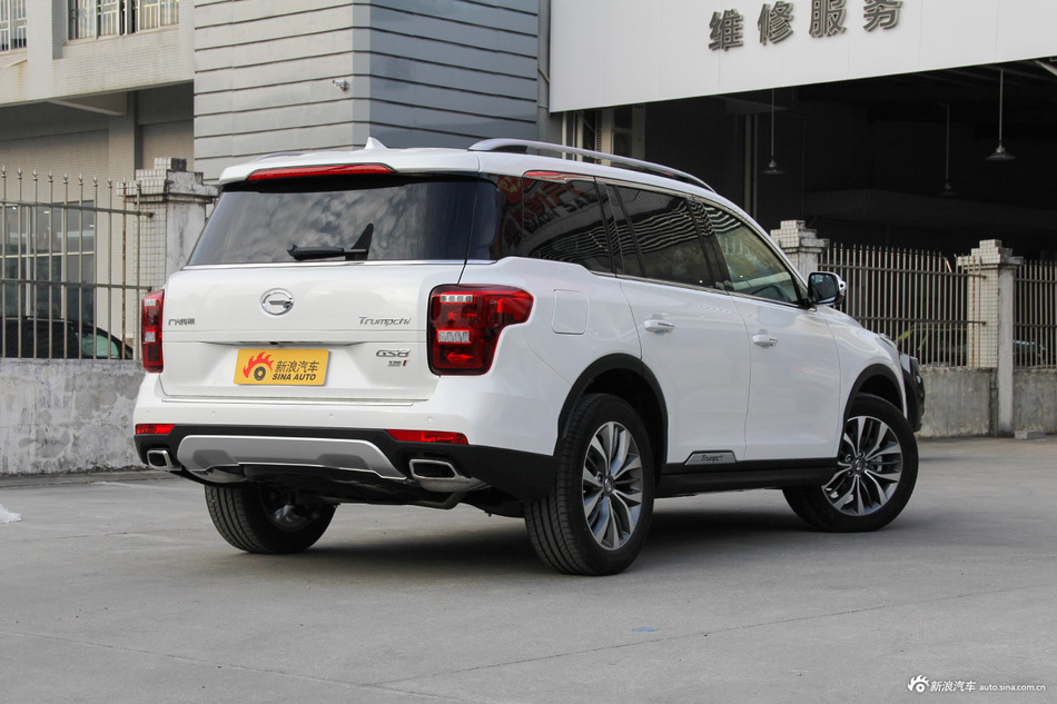 2017款传祺GS8 2.0T自动两驱豪华智联版320T