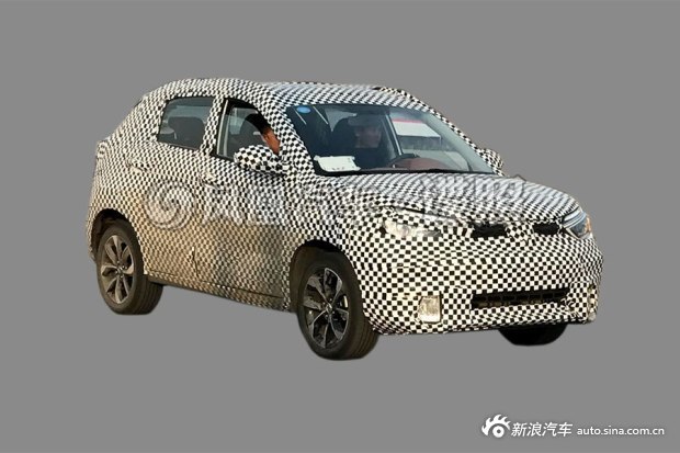 定位小型SUV/家族设计 东风风神AX1谍照