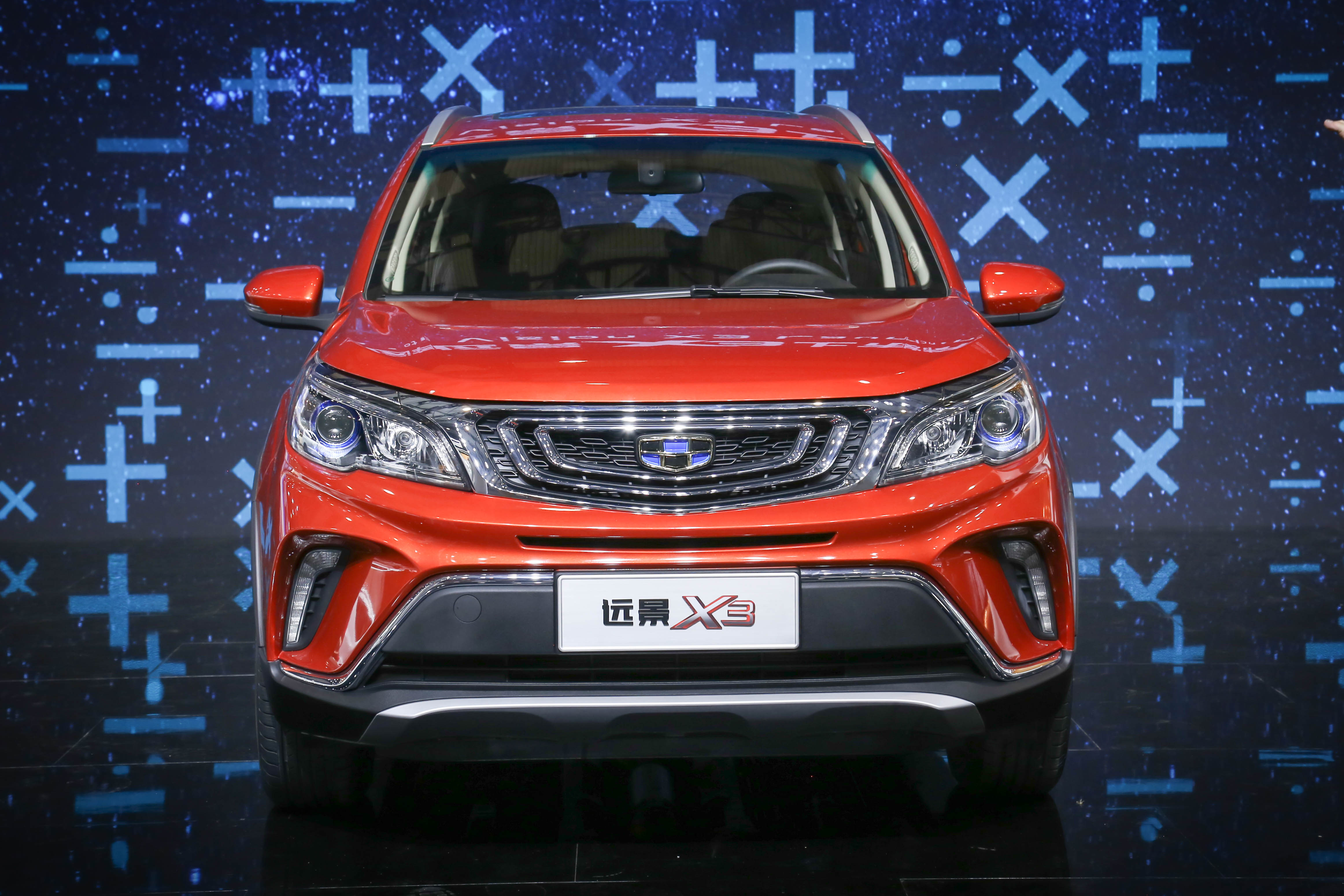 成都车展新车抢先看 实拍吉利远景x3